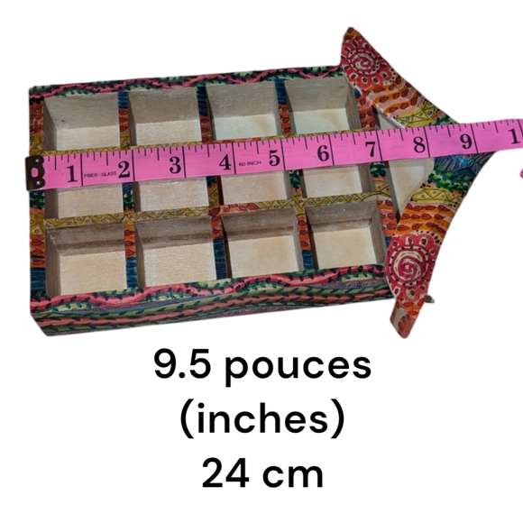 ♻️Riri Créativity | Hand-drawn Colorful Wooden House Shaped Mini Shelf Signed♻️ - Picture 10 of 11